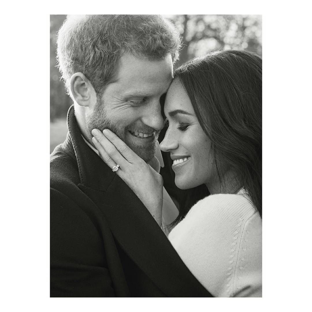 Meghan Markle i książę Harry zdjęcie zaręczynowe