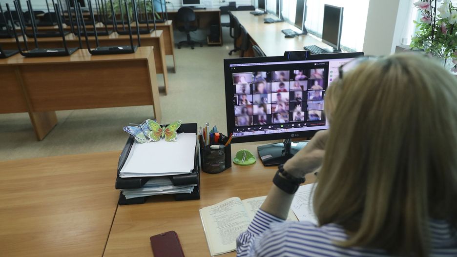 Koronawirus a szkoła. Hejt podczas e-lekcji. Ofiarami nauczyciele (zdj. ilustracyjne)