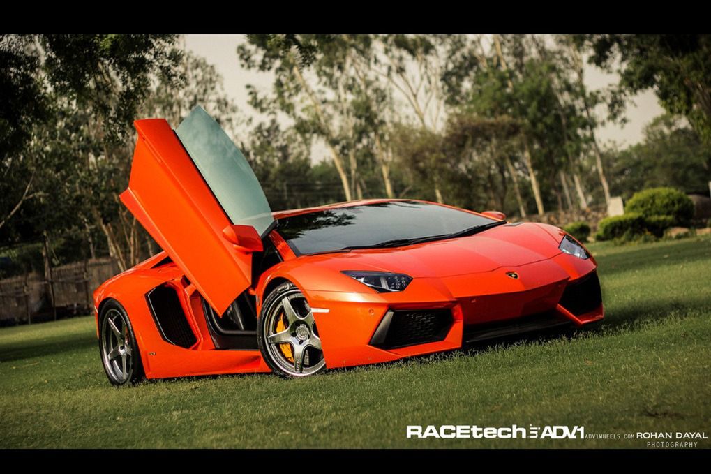 Lamborghini Aventador z felgami ADV.1 (źródło: ADV.1, fot. Rohan Dayal)