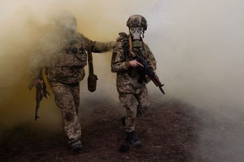 "Times": bez pokoju wojna osłabnie. "Obie strony są wyczerpane"