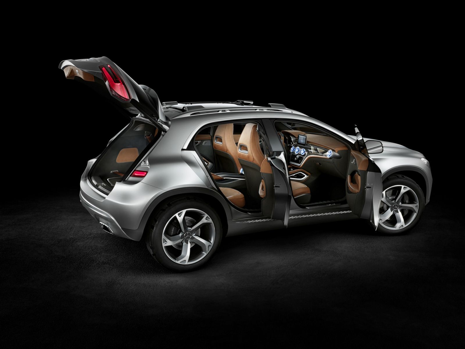 Mercedes GLA Concept na oficjalnych zdjęciach [galeria] 12