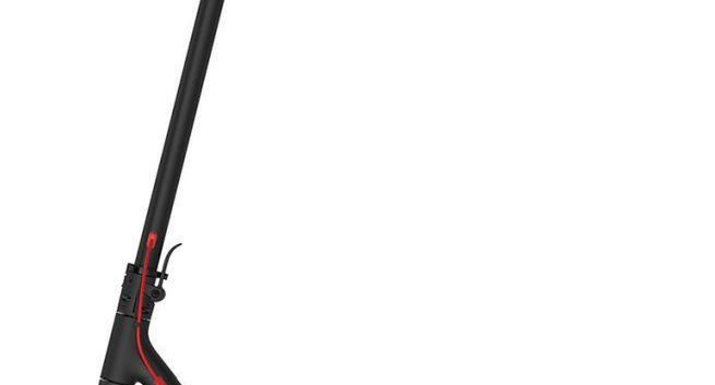 Hulajnoga Xiaomi Mi Electric Scooter Pro w sprzedaży w Polsce. Flash sale z prezentem (wideo)