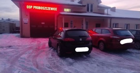 OSP Proboszczewice apeluje: nie zastawiaj wyjazdu z remizy. Każda sekunda może uratować życie!