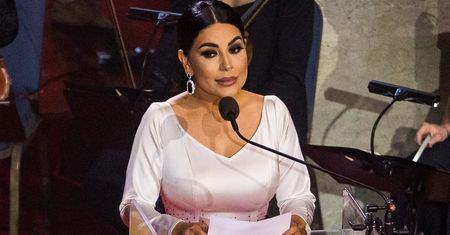 Afgańska gwiazda pop uciekła z kraju. Sytuacja jest napięta