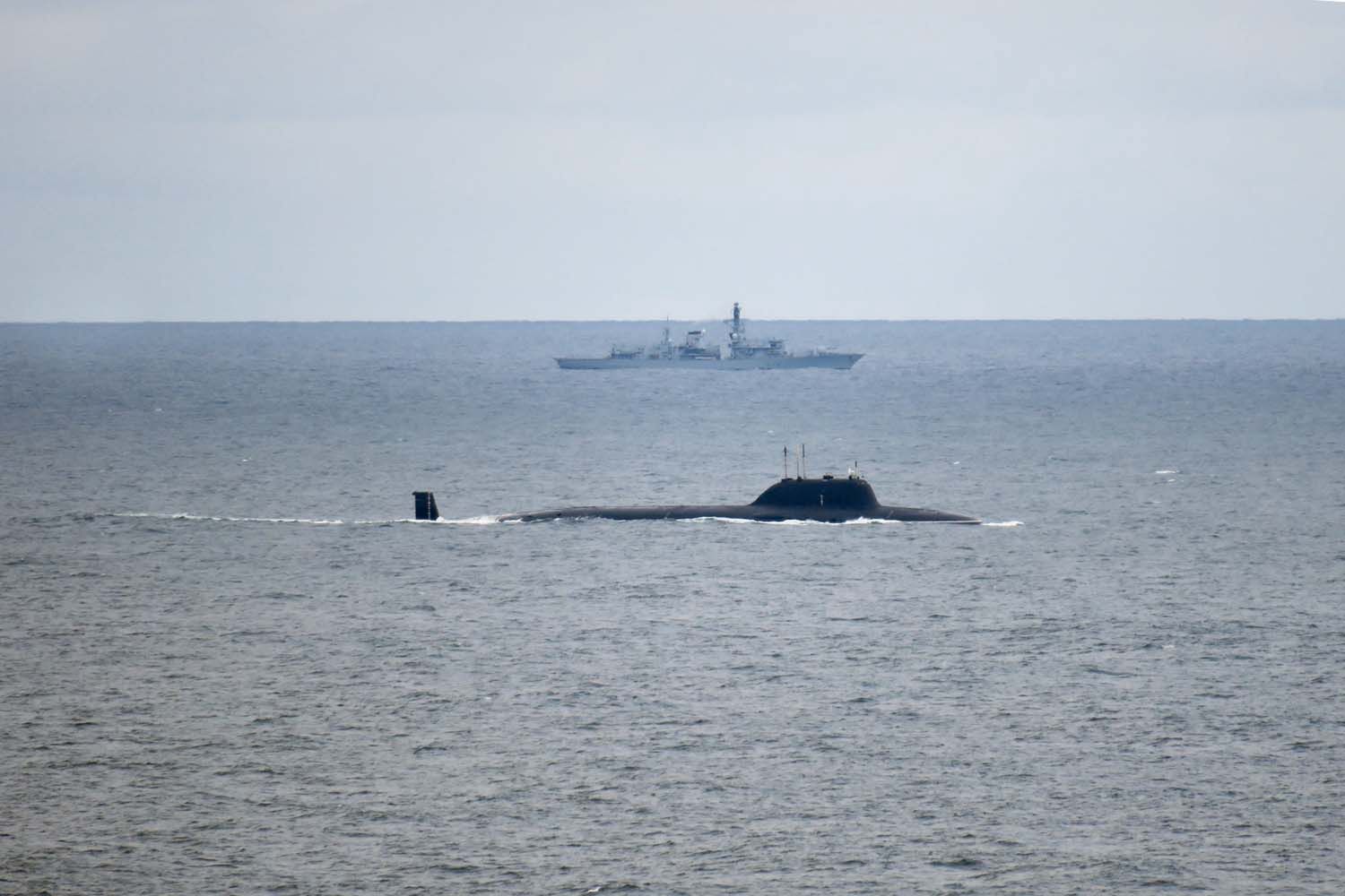 HMS Portland escorts Russian Submarine
HMS Portland shadows Russian submarine Severodvinsk
POPhot Jay Allen
Escort, Norway, RN, Royal Navy, SEVERODVINSK, Submarine