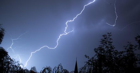 Piekło nad Polską! Nawet 40 stopni w cieniu. IMGW wydaje najwyższe alerty dla niemal całego kraju
