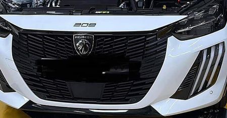 Wyciekły pierwsze zdjęcia nowego peugeota 208 2024