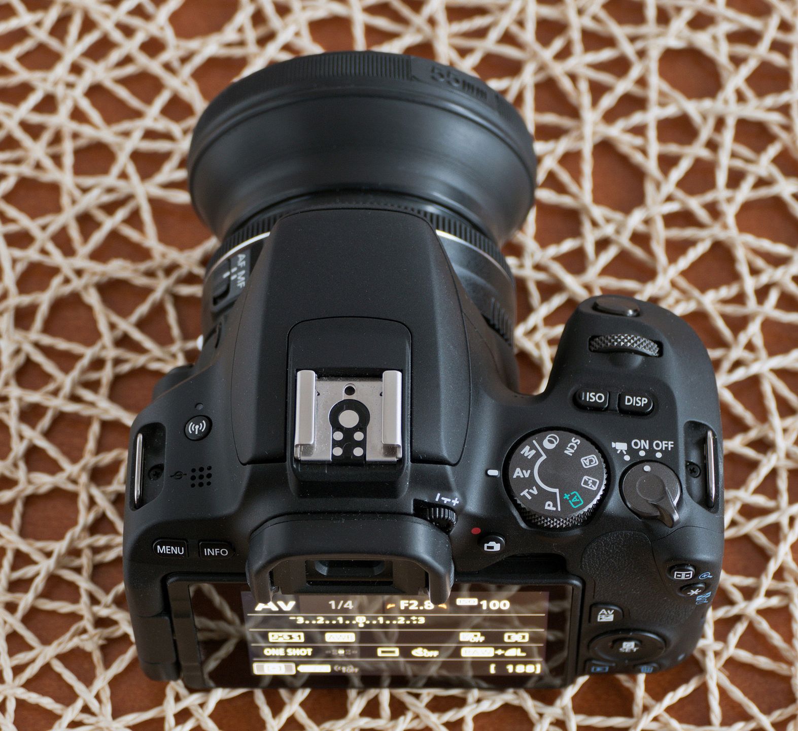 TEST: Canon EOS 200D – pomysł na maleństwo 4