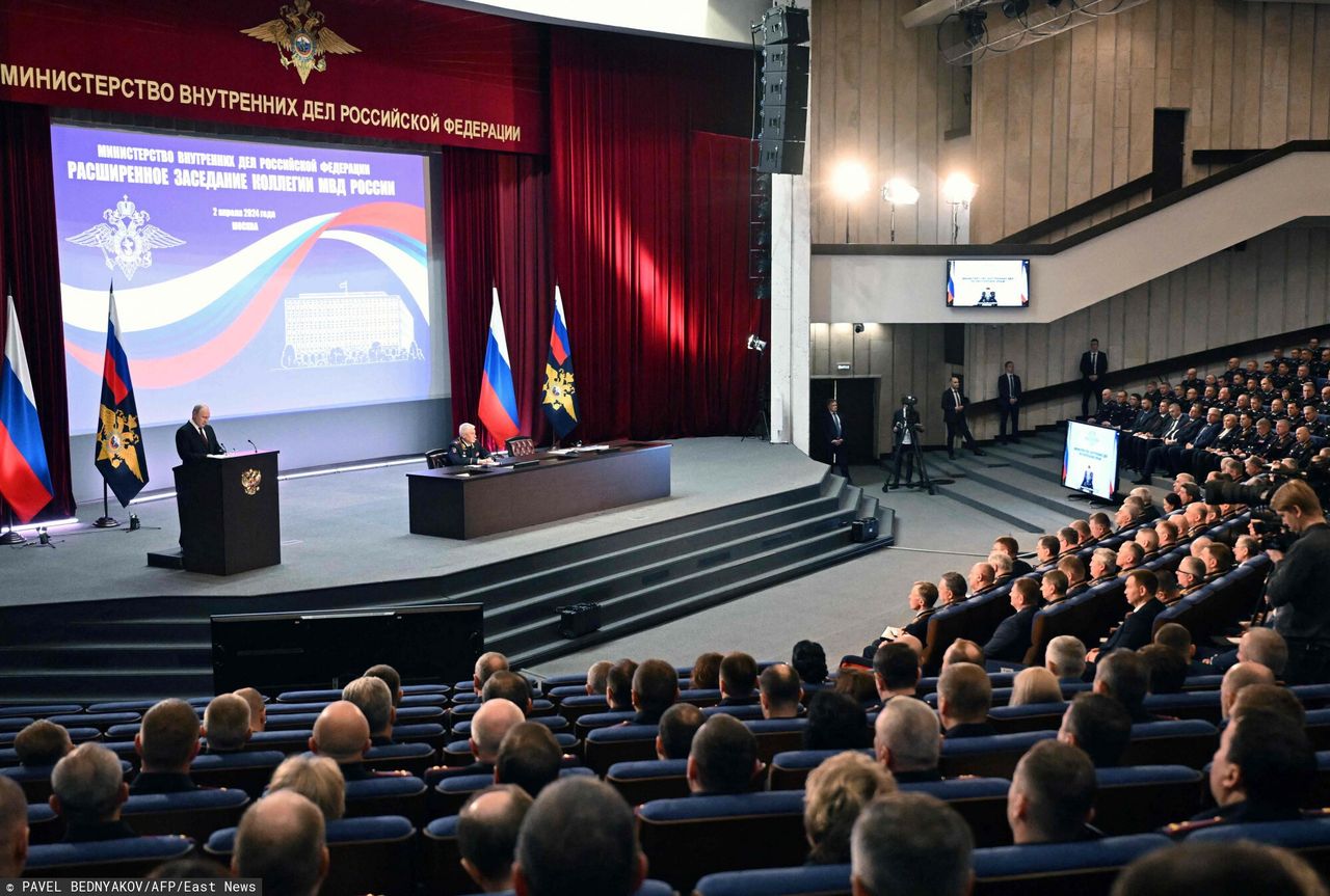 Putin spoke before the board of the Ministry of Internal Affairs. Threats were made.