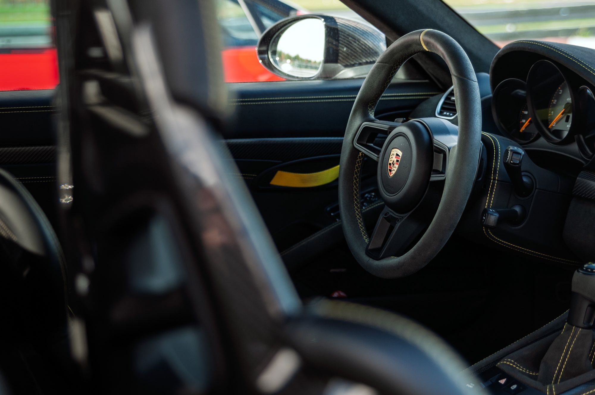 Porsche 718 Cayman GT4 RS (2025)