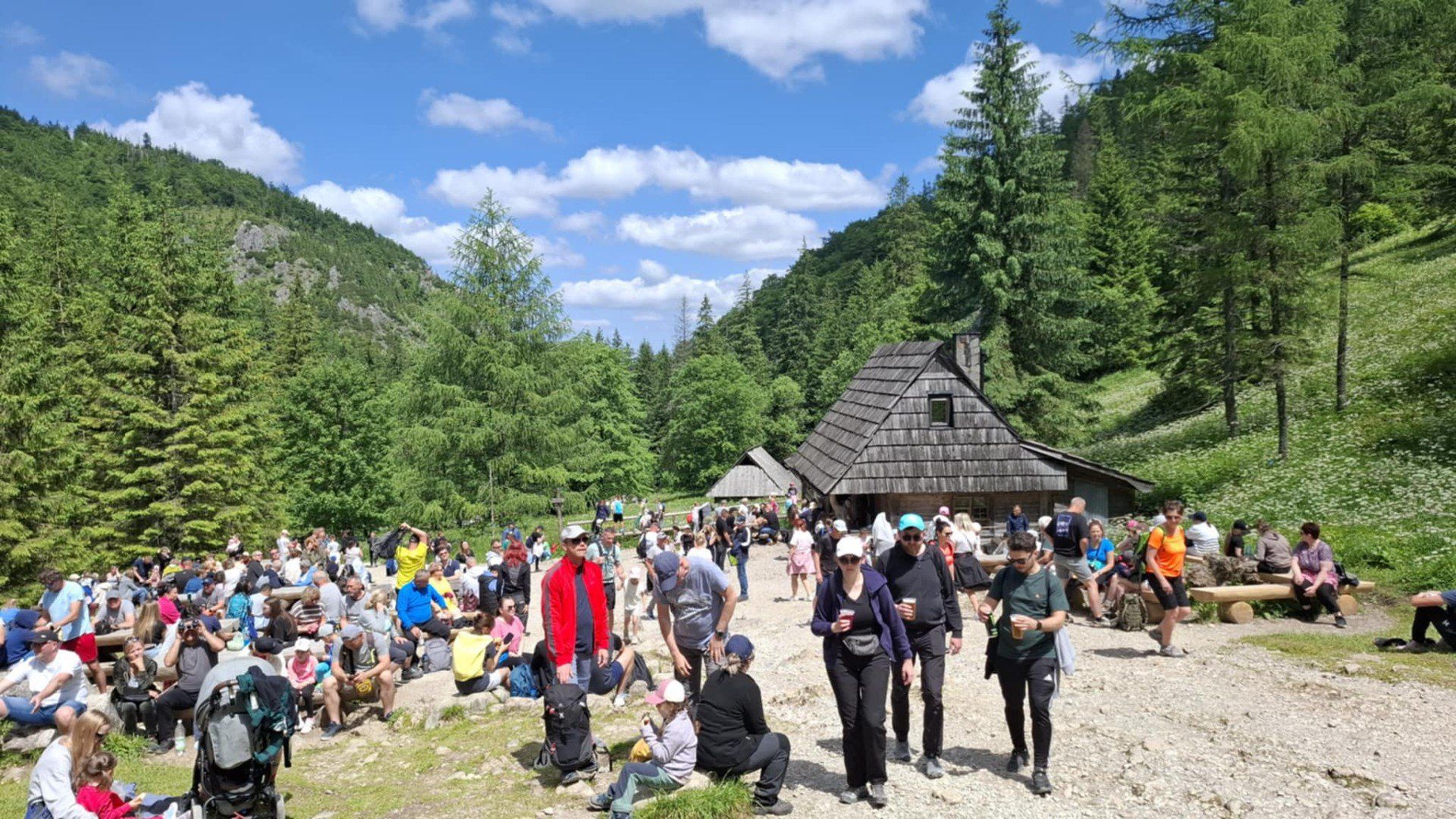 Turyści w Tatrach