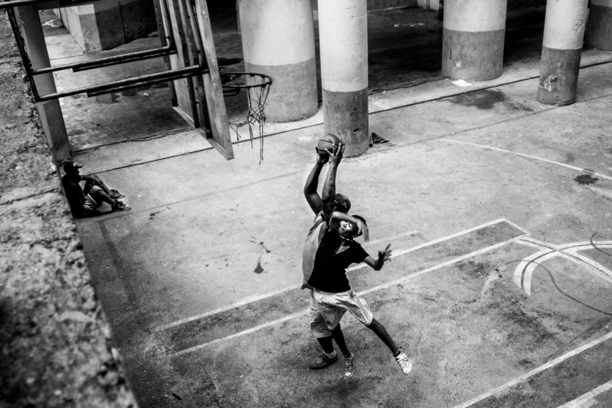 Martin Kollar zwyciężył w konkursie Leica Oskar Barnack Award 2014 [galeria] 16