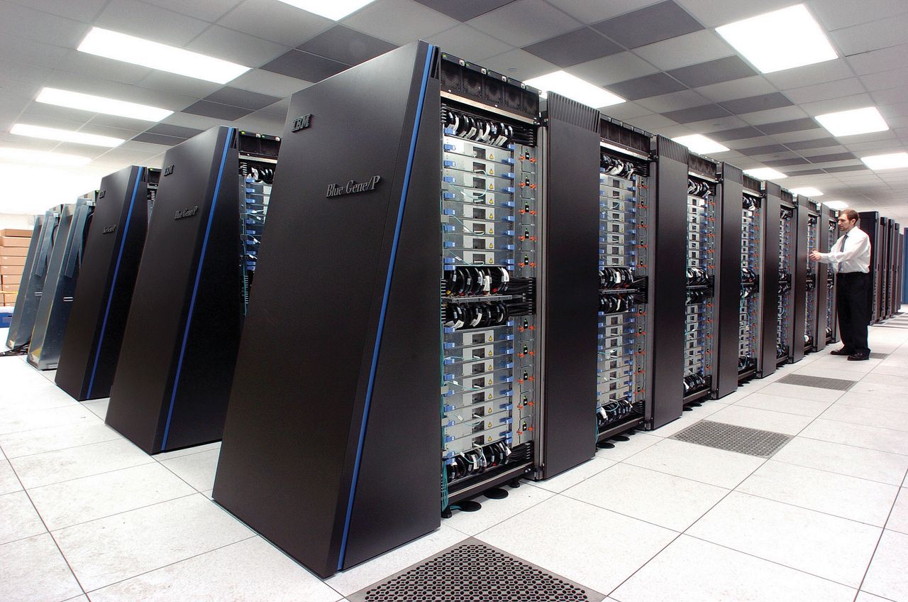 Superkomputer IBM Blue Gene/P w Państwowym Laboratorium w Argonne, źródło: Państwowe Laboratorium w Argonne, licencja Creative Commons