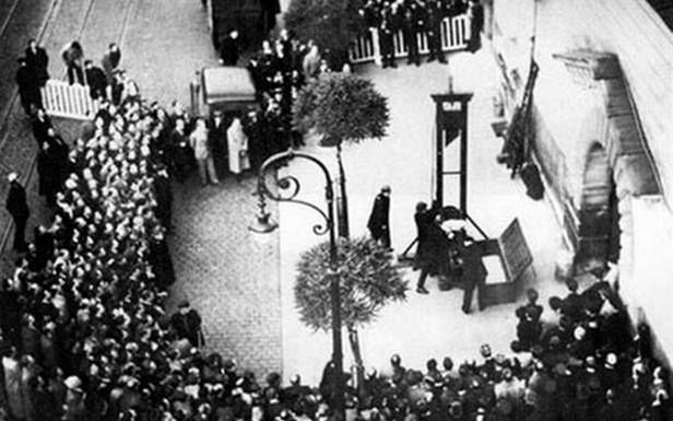 Publiczna egzekucja we Francji w 1939 roku