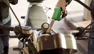 Zużywają 1/3 paliwa i są dwa razy bardziej eko. Raport pokazał zalety motocykli