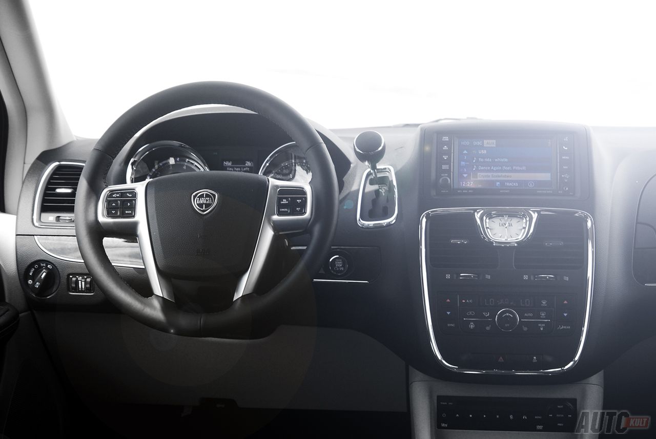 Lancia Voyager