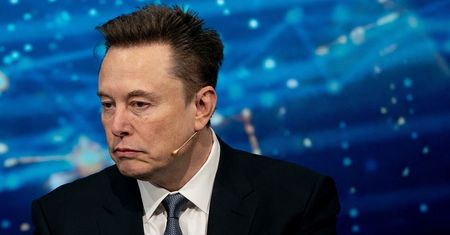 Musk przewiduje koniec emerytur i bezsens oszczędzania. "Pieniądze? Bez znaczenia"