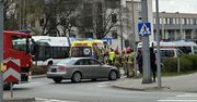 Potrącenie pieszego w centrum Radomia. Służby pracują na skrzyżowaniu ulic Malczewskiego i Wernera, są utrudnienia