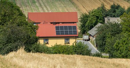 Oszukani w rządowym programie walczą o sprawiedliwość. Minister: sprzątamy