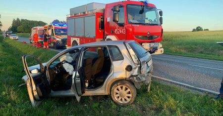 Groźny wypadek w gminie Bodzechów. Lądował śmigłowiec LPR