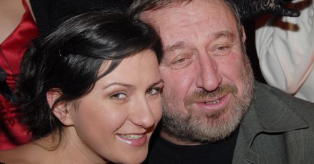 Tak dziś wygląda córka Tadeusza Drozdy. Joanna jest aktorką i ma za sobą głośny coming out (FOTO)