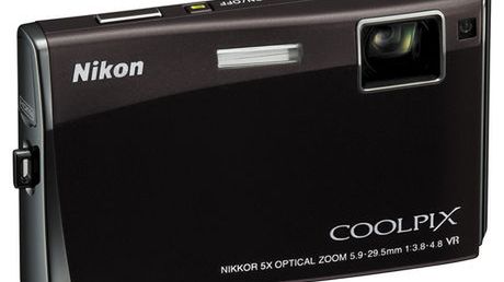 Nikon Coolpix S60 z ogromnym dotykowym LCD 1