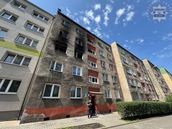 Chorzów: Tragiczny pożar bloku. Mężczyzna zginął w płomieniach, jego partnerka wyskoczyła z okna