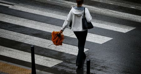 Skandaliczne zachowanie 19-latki. Potrąciła pieszą i uciekła