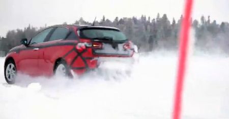 Alfa Romeo Giulietta i szwedzki śnieg
