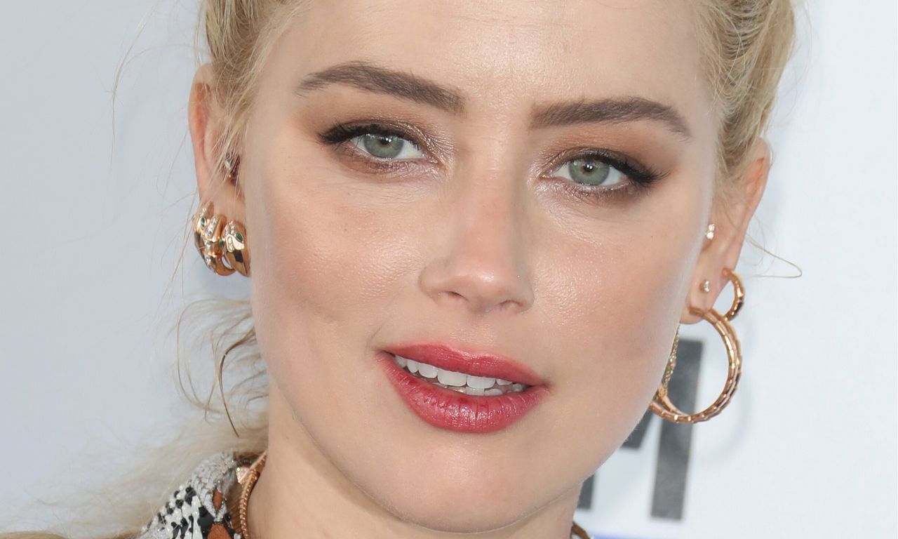 Amber Heard żegna ukochaną matkę. "Mam złamane serce"