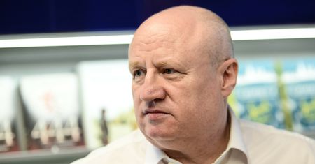 "Nemezis": Pierwowzór głównego bohatera istniał naprawdę. Ale książka mogła nigdy nie powstać