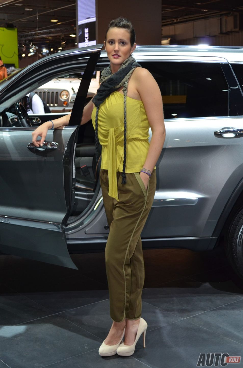 Hostessy z Paris Motor Show 2012 [galeria] 31
