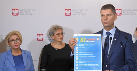 Powrót do szkoły. Ministerstwo Edukacji podaje wytyczne