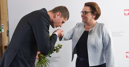 Szkoły gotowe na koronawirusa. Anna Zalewska o nowym roku szkolnym