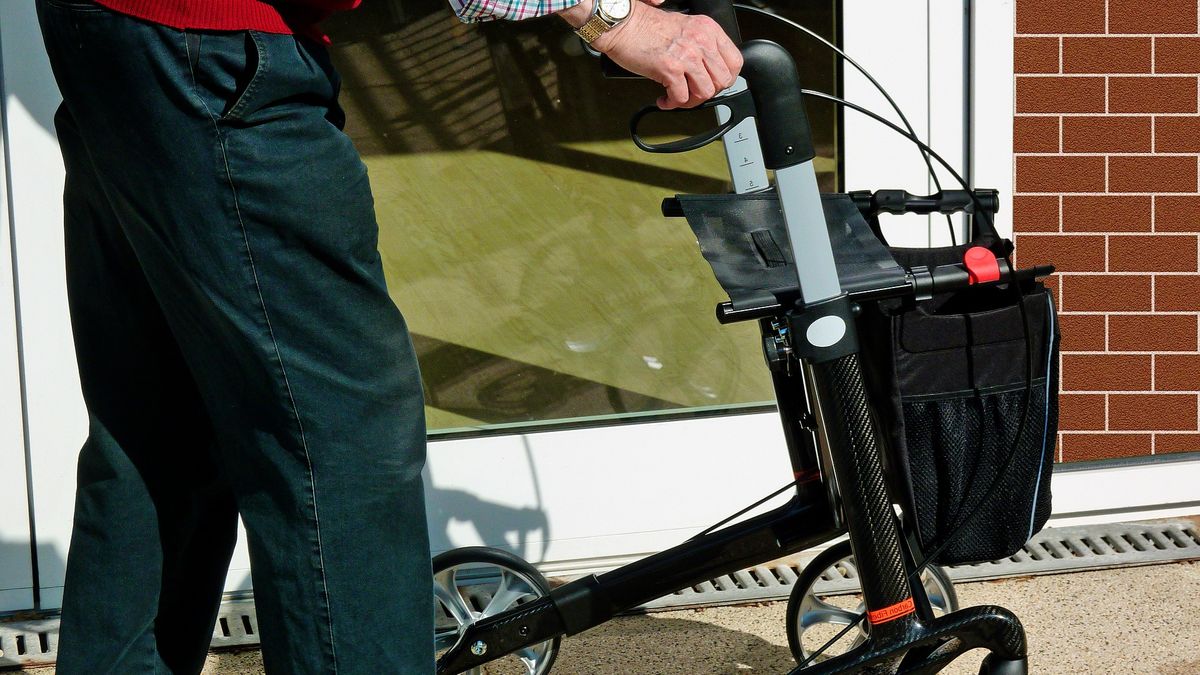 okres zatrudnienia na podstawie umowy zlecenie nie jest wliczany do stażu pracy, ponieważ jest to charakterystyka stosunku pracy