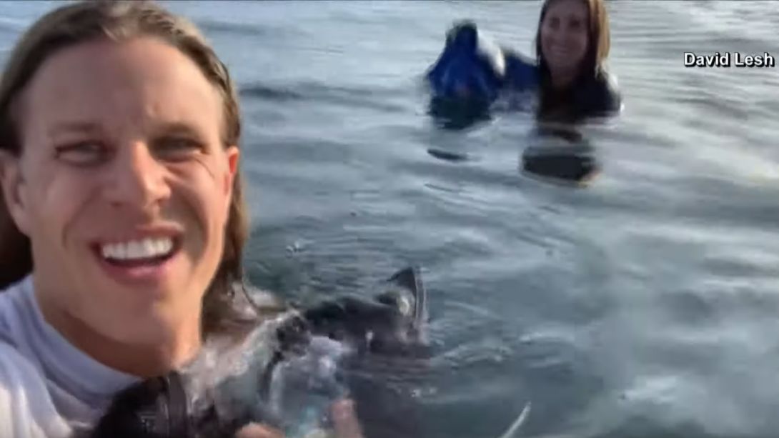 Katastrofa samolotu. Pilot i pasażer zrobili sobie selfie po tym, jak samolot zderzył się z oceanem 1