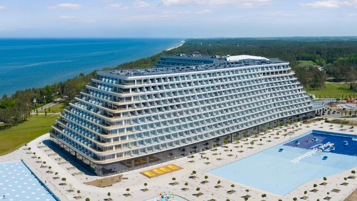 Hotel Gołębiewski w Pobierowie.