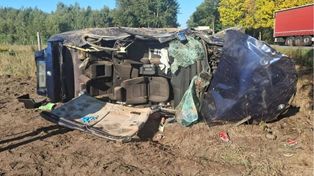 Kupił BMW w niedzielę. Rozwalił je po pijaku w poniedziałek
