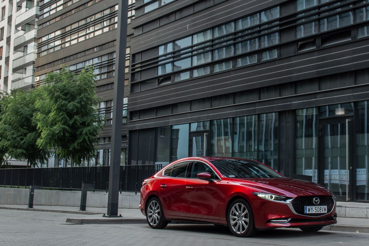 Test: Mazda 3 Sedan – dlaczego japoński kompakt zawsze wywołuje takie poruszenie?
