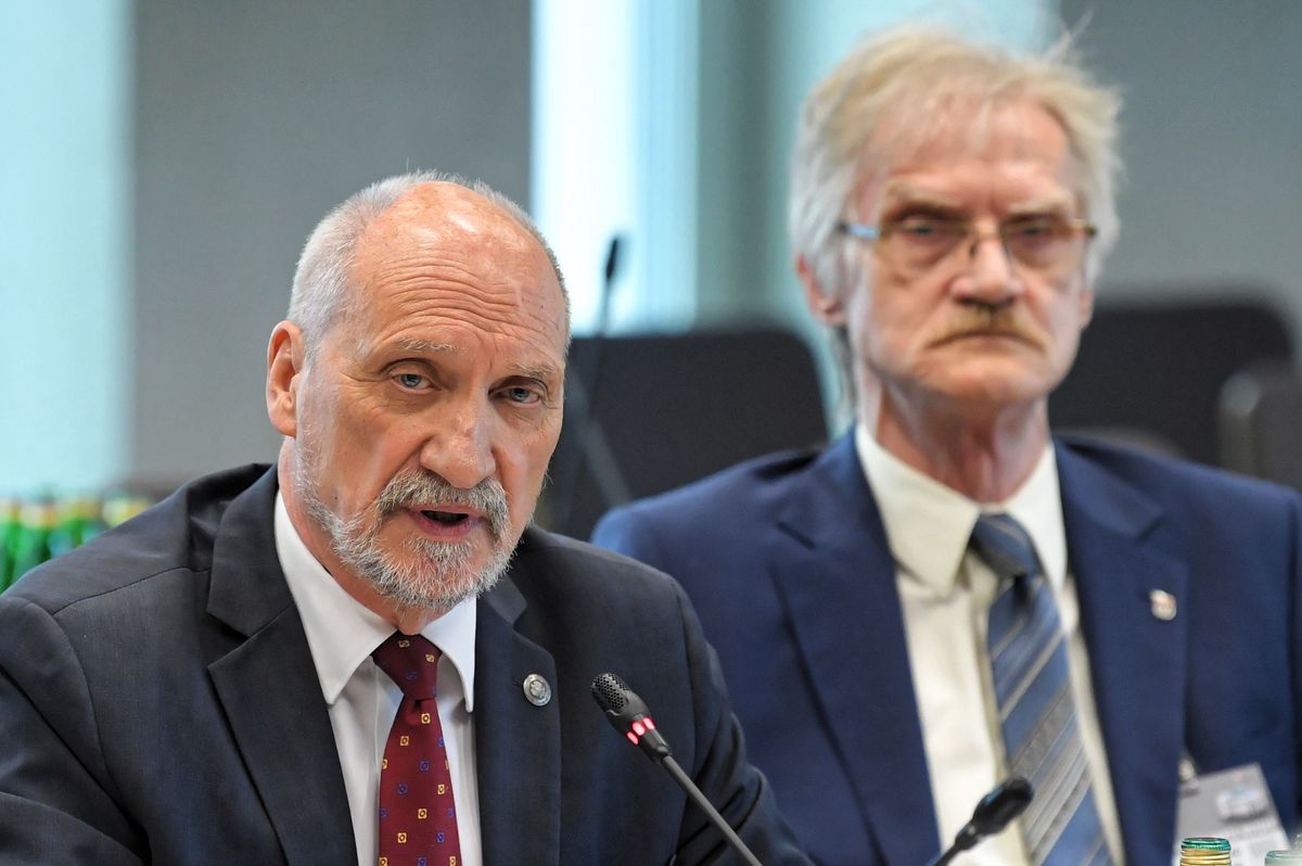 Podkomisja smoleńska. Antoni Macierewicz: Nikt nie miał takiej bezczelności jak wy