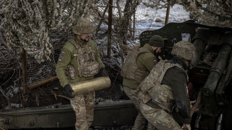 DONETSK OBLAST, UKRAINE - DECEMBER 16: Soldiers of 59th Motorized Brigade of the Ukrainian army prepare for artillery fire towards Russian positions to support frontline troops in the direction of Avdiivka, Donetsk Oblast, Ukraine on December 16, 2023. (Photo by Ozge Elif Kizil/Anadolu via Getty Images)