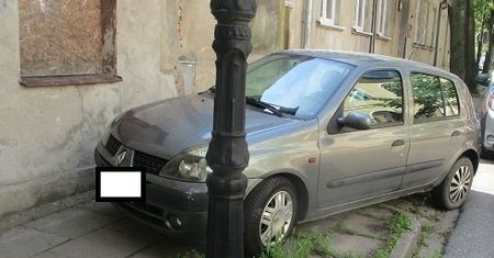 Mistrzowie parkowania w akcji [FOTO]