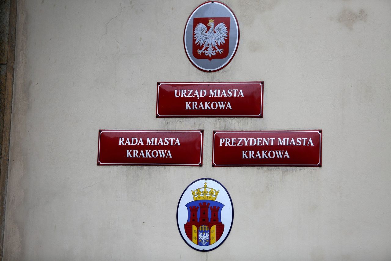Kraków: Przed budynkami Urzędu Miasta staną poidełka. Zasługa aktywistów KSOZ