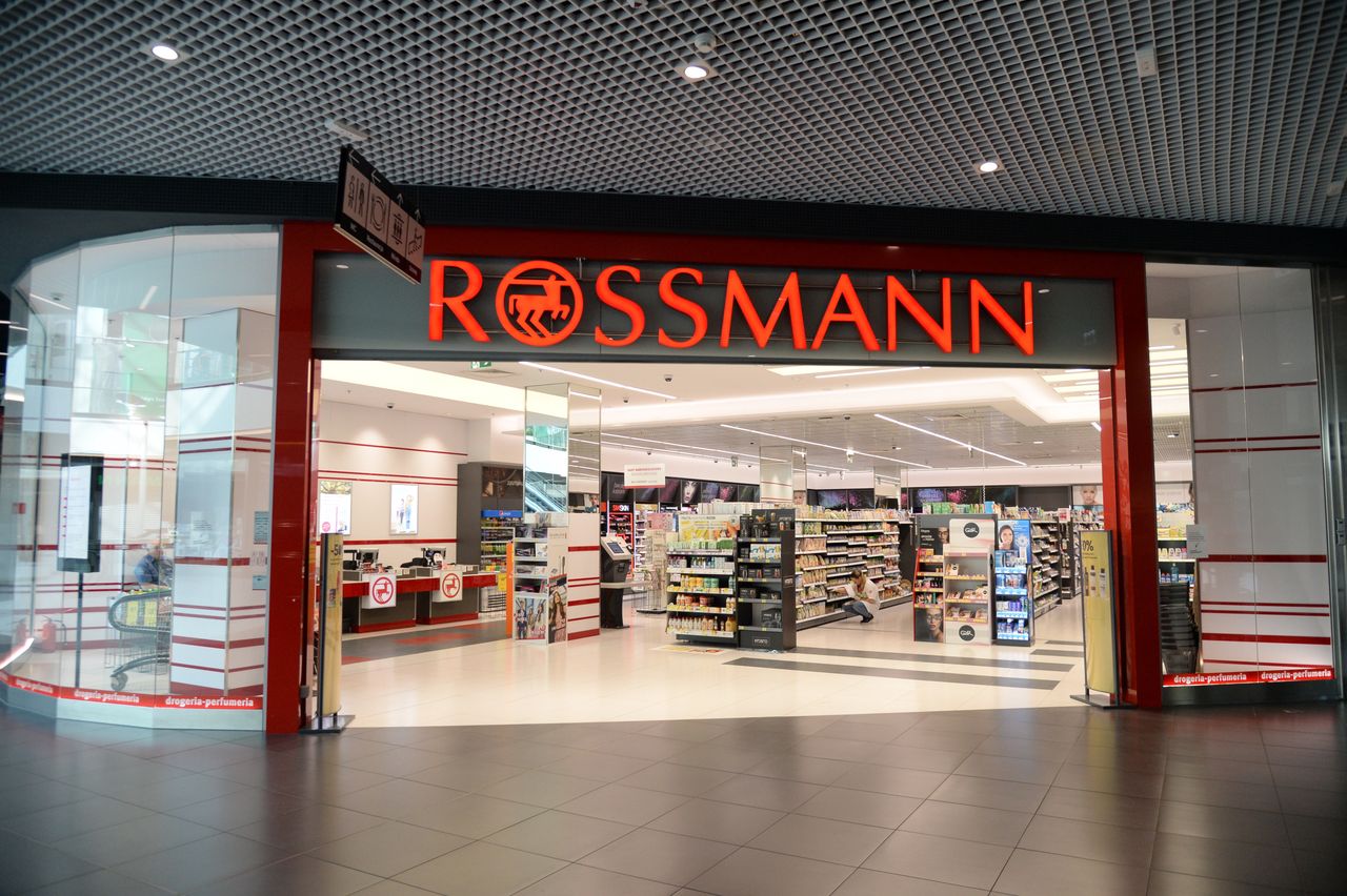 Wielka promocja na perfumy w Rossmannie