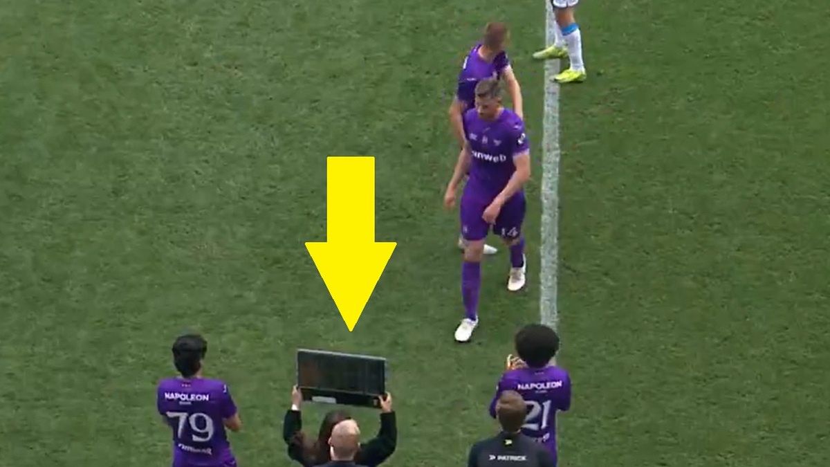 Córka Jana Vertonghena z tablicą sędziowską