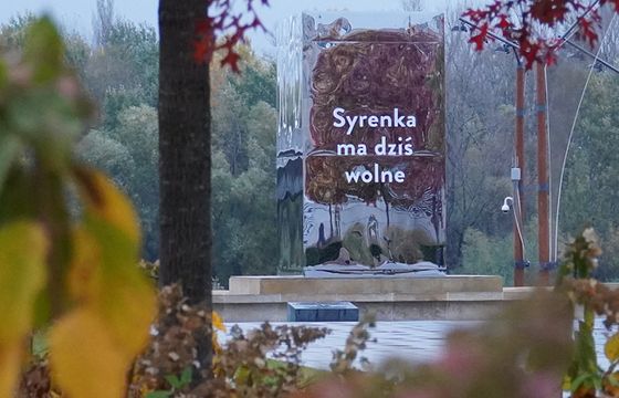 Syrenka Warszawska zniknęła z Bulwarów Wiślanych