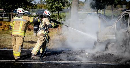 Tragedia na trasie. Dwie osoby nie żyją, droga zablokowana