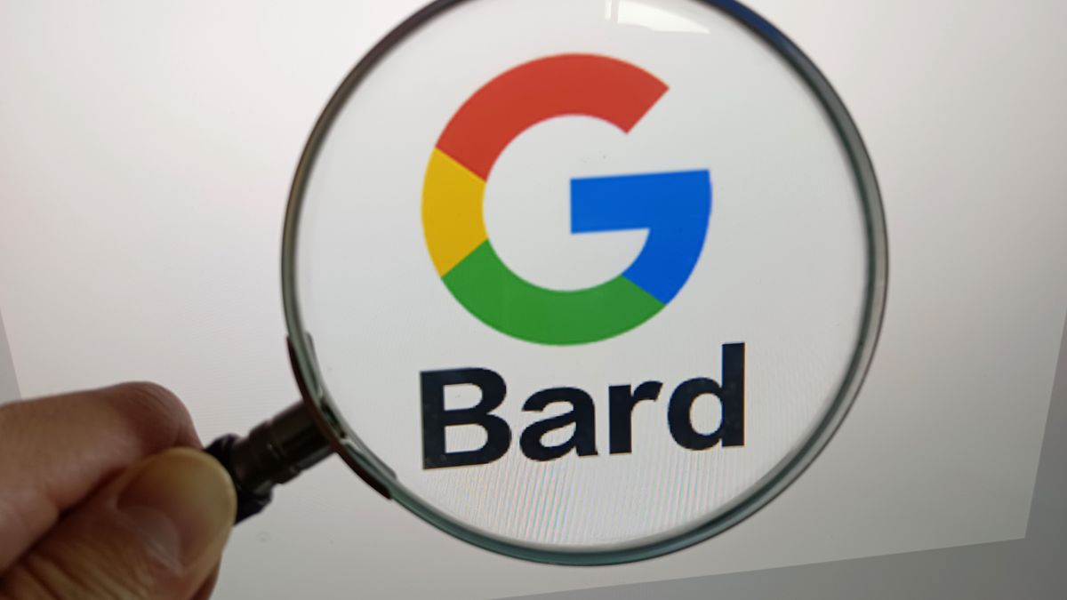 SUQIAN, CHINA - MARCH 22, 2023 - Google Bard, Suqian, Jiangsu Province, China, March 22, 2023. Us technology company Google has launched a test version of its Bard chatbot in a bid to catch up to OpenAI's popular ChatGPT. (Photo credit should read CFOTO/Future Publishing via Getty Images)