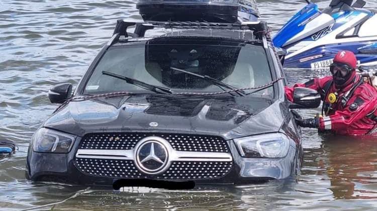 To już nieco za dużo jak na możliwości tego mercedesa