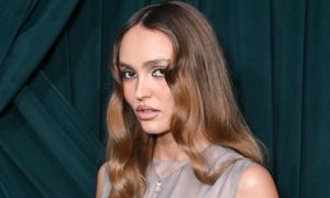 Cała w prześwitach na imprezie przed Oscarami. Ten look to petarda